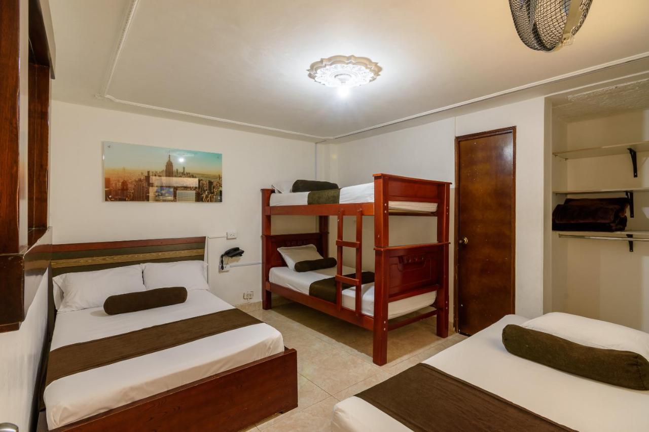 Hotel Sol Del Estadio Медельин Экстерьер фото